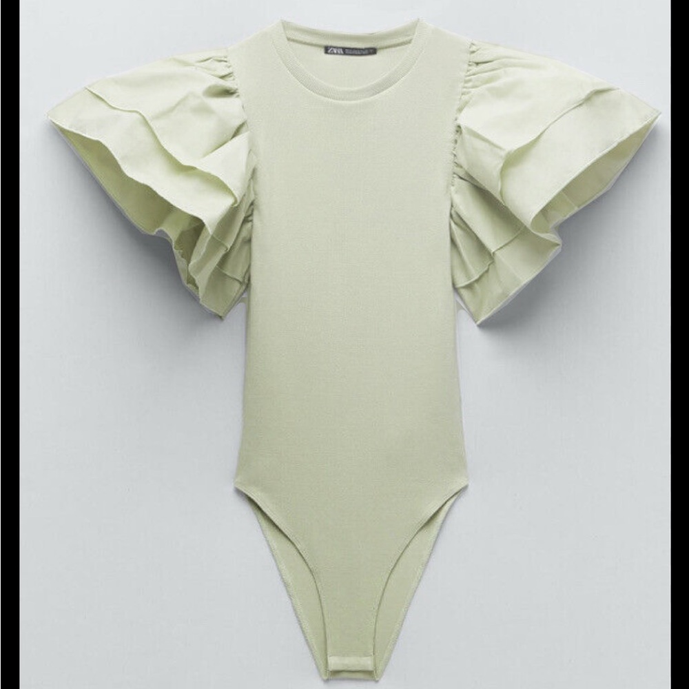 Cute Zara Top, size Small